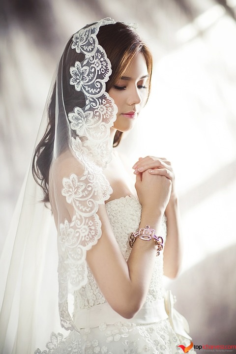 Die schönsten Brautkleider für die Hochzeitssaison
